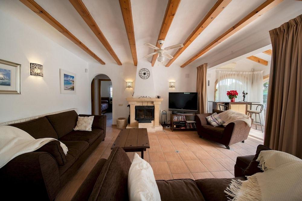 Villa Sol in Javea With 3 Bedrooms and 4 5 Bathrooms