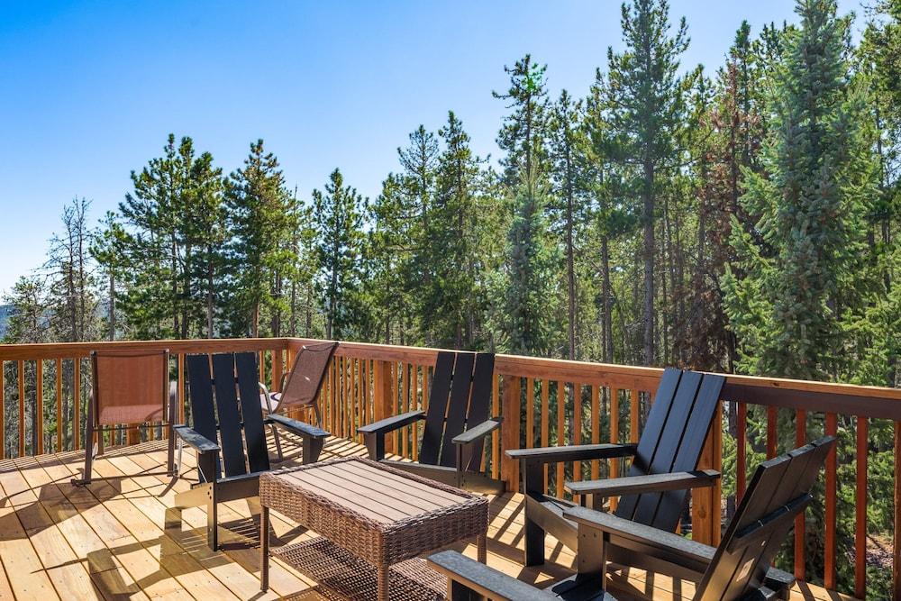 5 Bedroom Whole Home With Mountain Views