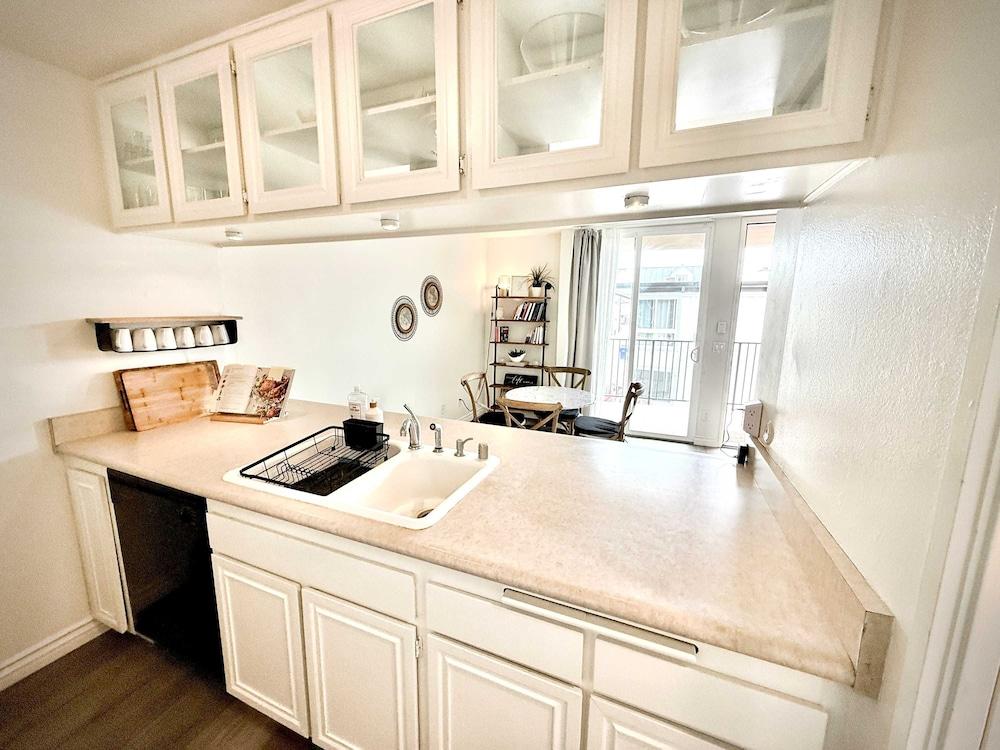 Mission Beach Bayfront Two-story bay View Condo