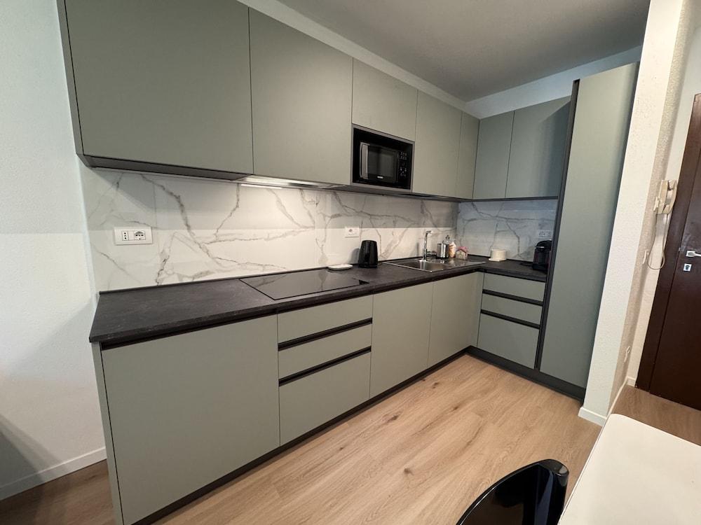 077 Moderno Monolocale Giustino