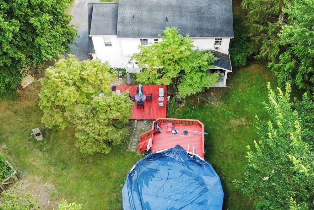 Wallkill 4BR Retreat Large Yard + Pet Friendly
