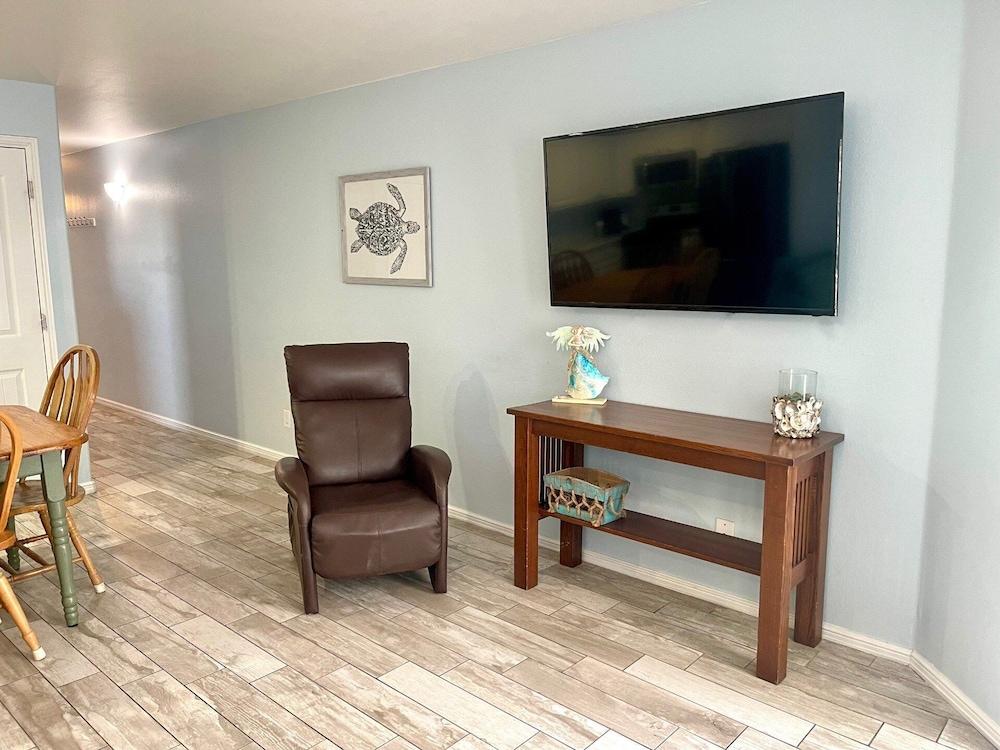 Beachgate Condo Suites And Hotel 516+517a+517b 3 Bedroom Condo