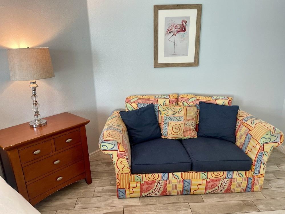 Beachgate Condo Suites And Hotel 516+517a+517b 3 Bedroom Condo