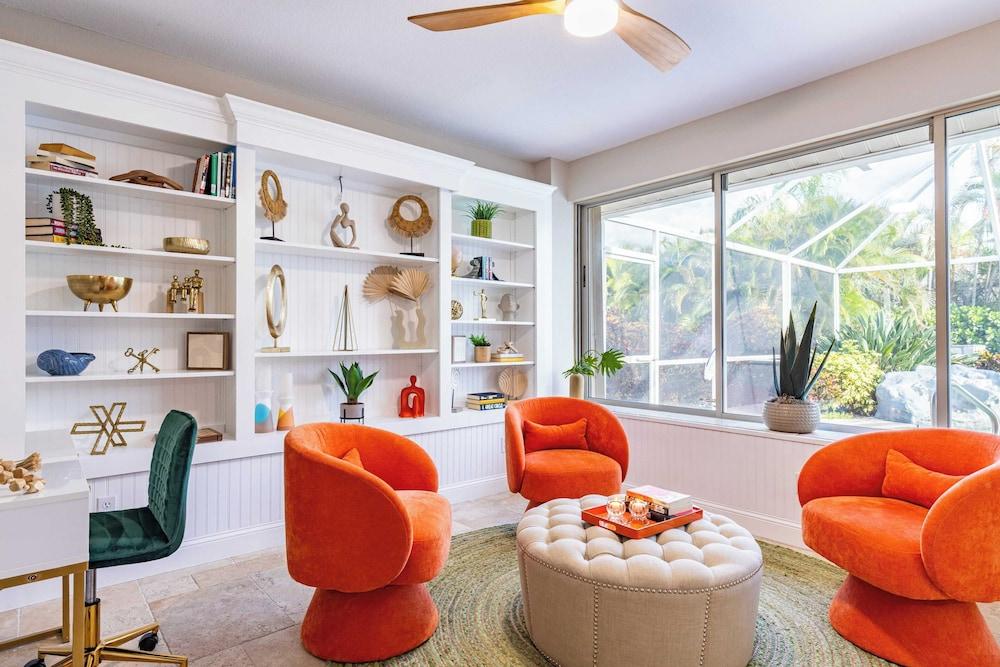 Private Pool, Firepit, Game Room Mins to Beaches + Community Amenities Casa Solara by Avantstay