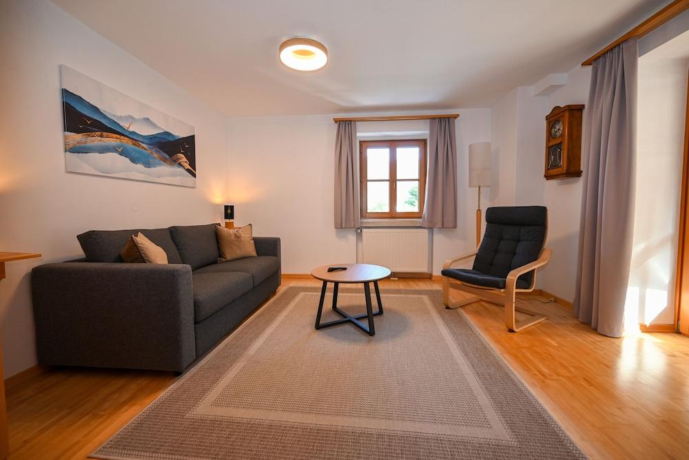 Schmitten 27 - Apartment 3 200m From ski Lift