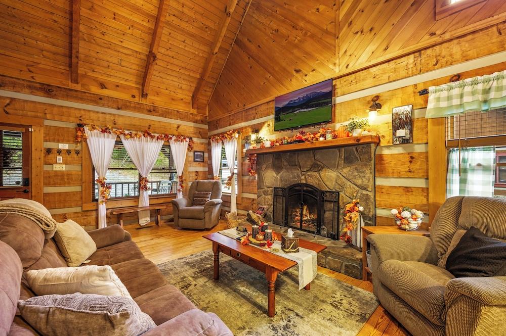 Sept Special Peaceful Mt Views Fishing Pond Pool