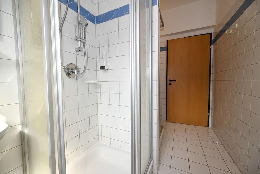 Schmitten 27 - Room 6 200m From ski Lift