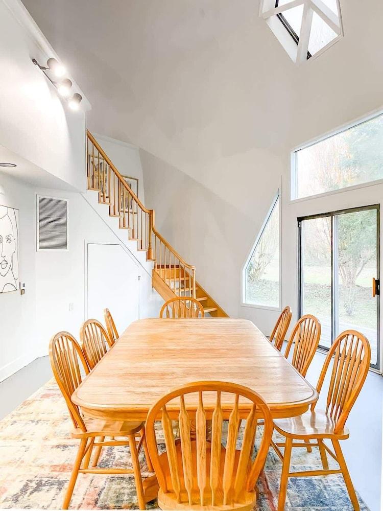 Bell Circle Eccentric Geodesic Dome-home