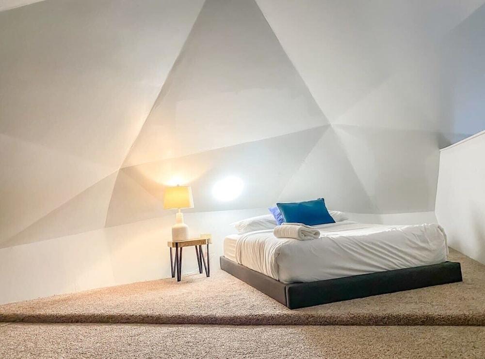 Bell Circle Eccentric Geodesic Dome-home