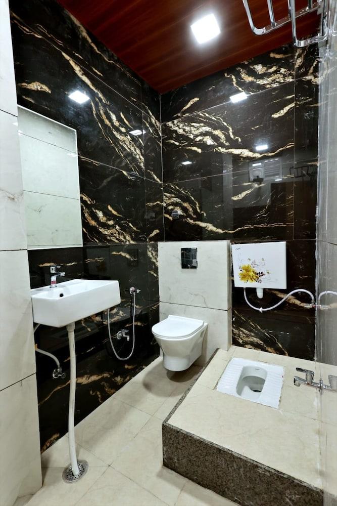 Hotel royal suites Ajmer AC Rooms