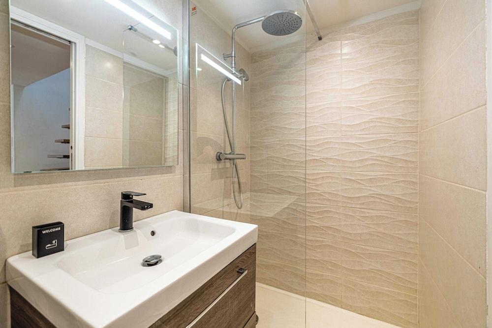 Modern Mezzanine Apt 2br/4p - Place Garibaldi