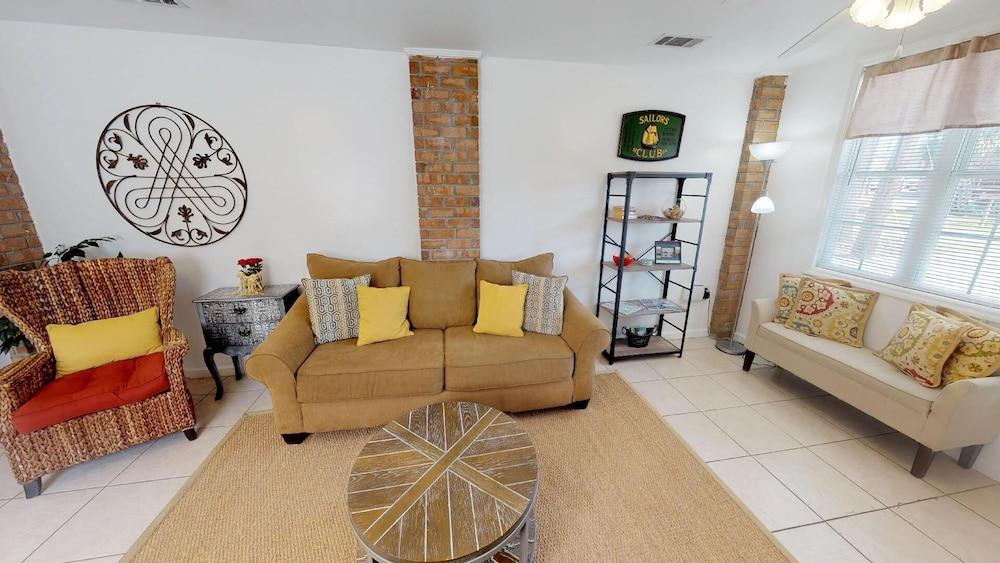 1603 Lovell Avenue Manor by Tybee Vacation Rentals