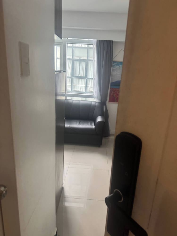 BGC Cheap Condo in BGC 5thavenue -23rd Street