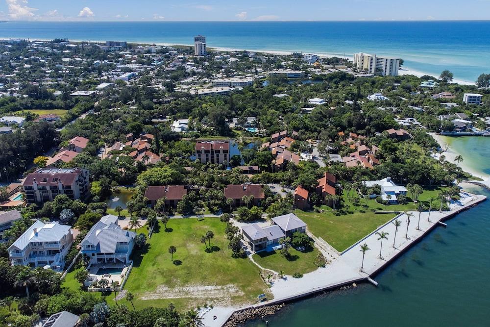 The Perch at Sandy Cove