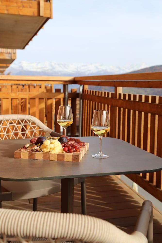 Dent Blanche Resort - TemptingPlaces Collection