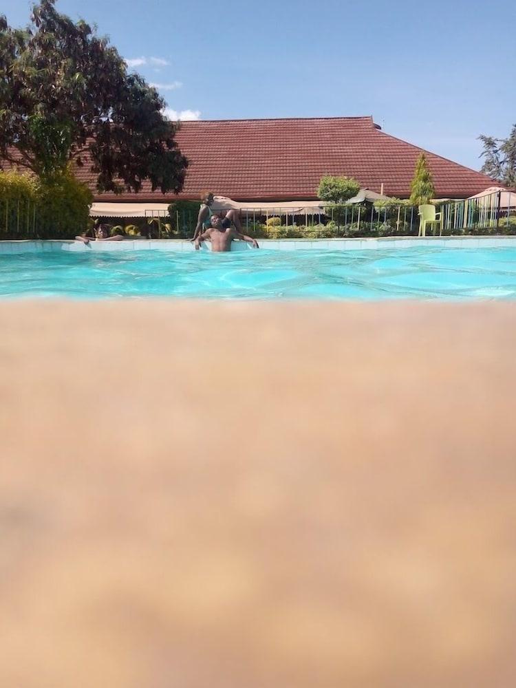 Savannah Lodge Nguluni