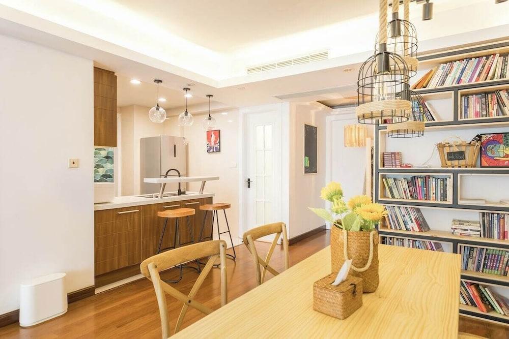 Book and Bed-People's Square