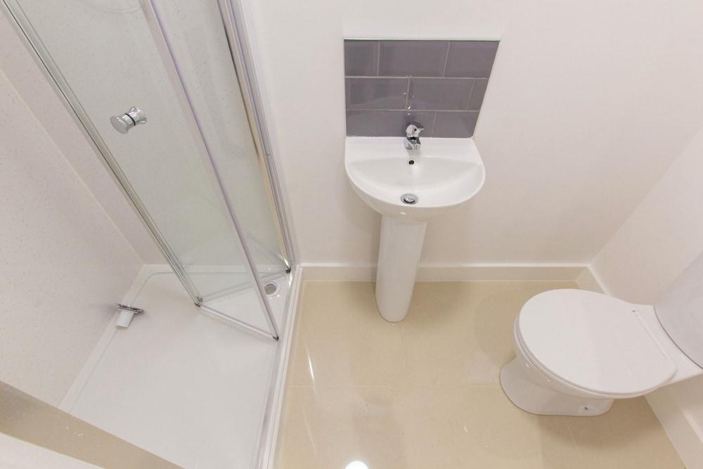 Bridge Road - Room 2a