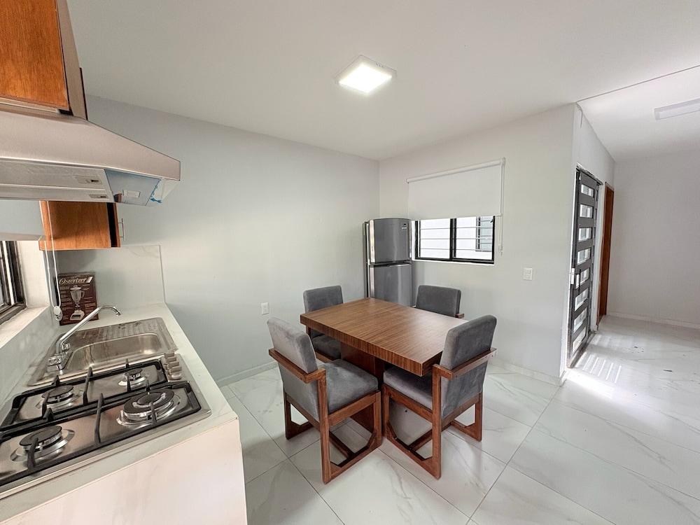 Residencia Gran Coyula Orange A