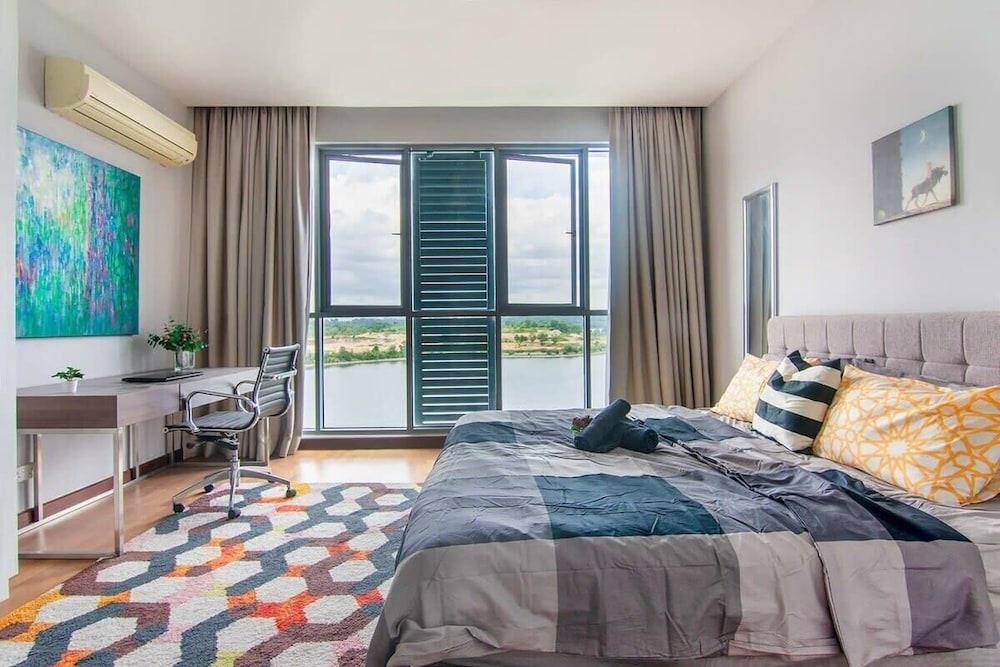 3BR Somerset Puteri Harbour View, Legoland
