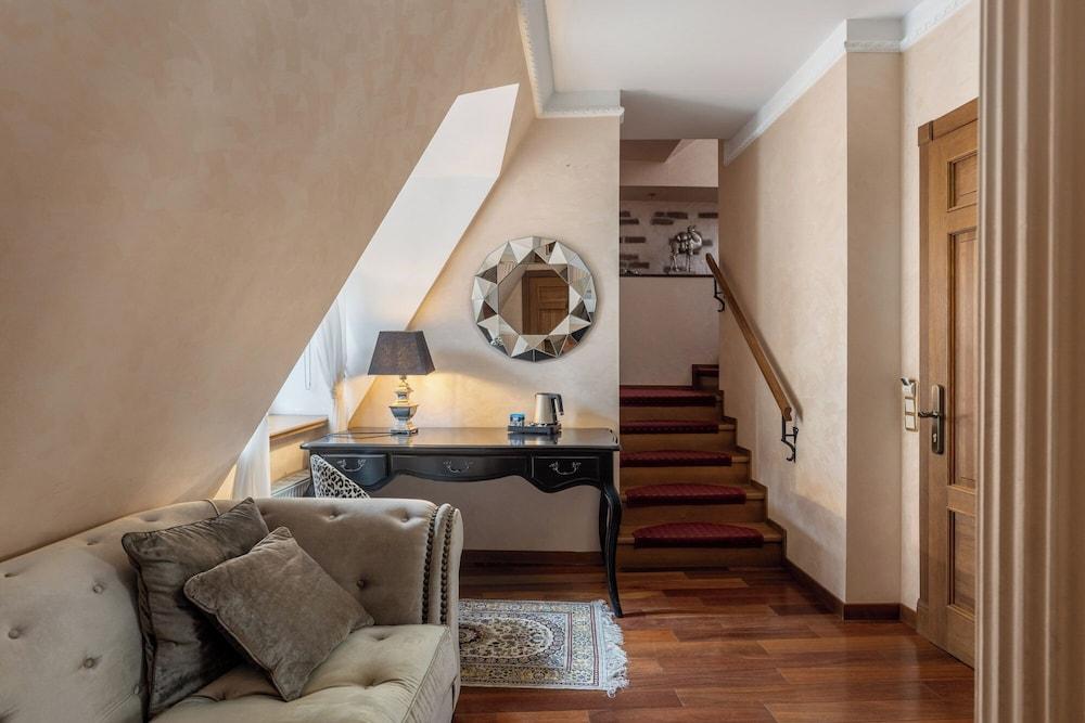 M5 self check-in Boutique Hotel