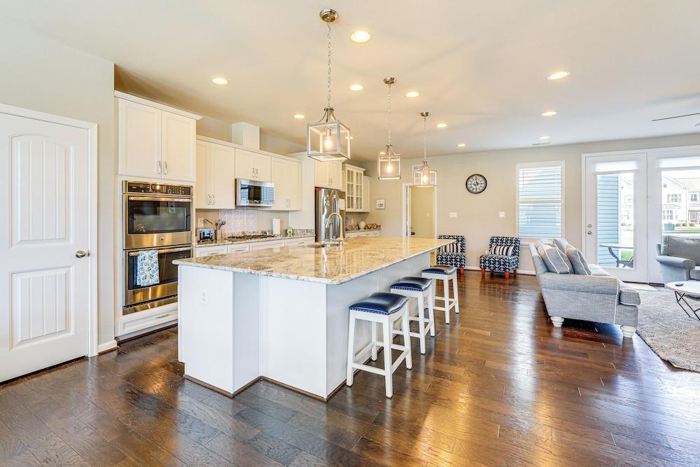 Spacious Townhome 2 Mi to Bethany Beach Boardwalk