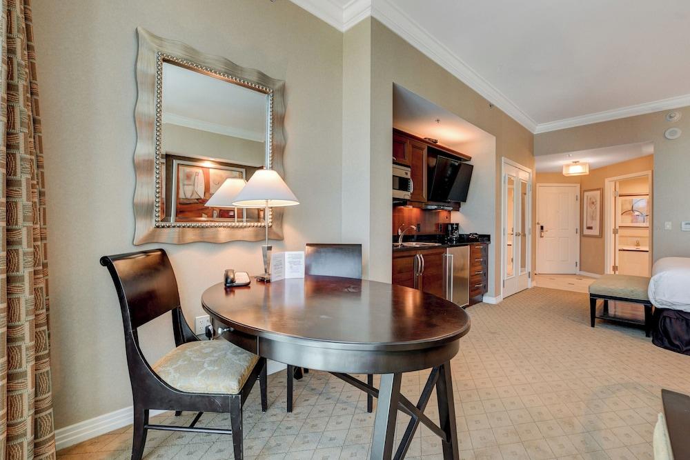 Eclipse Studio at Signature Hotel