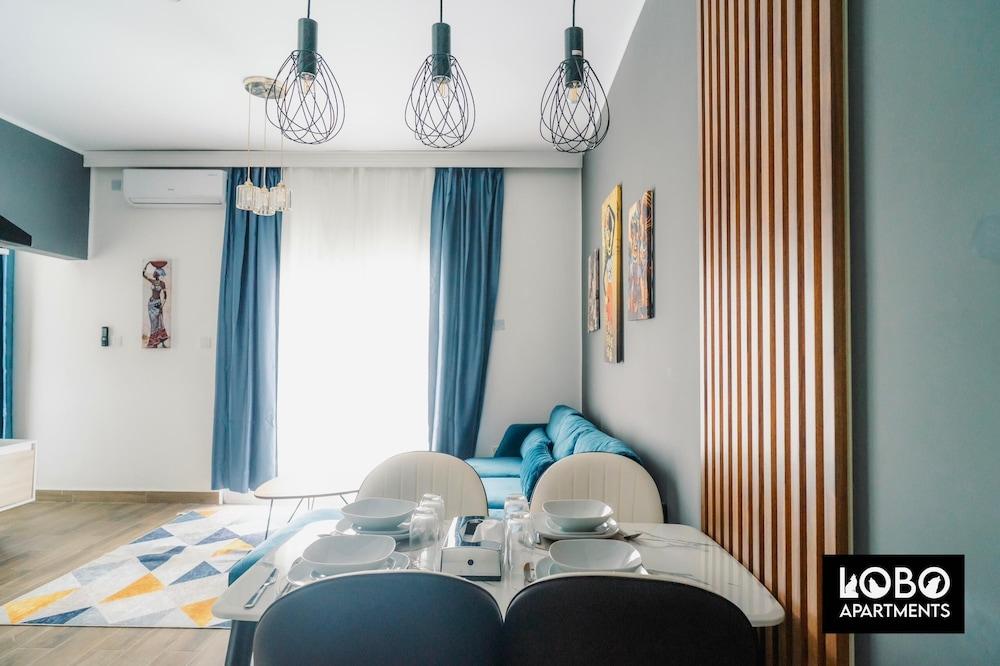 Lobo Apartments complex