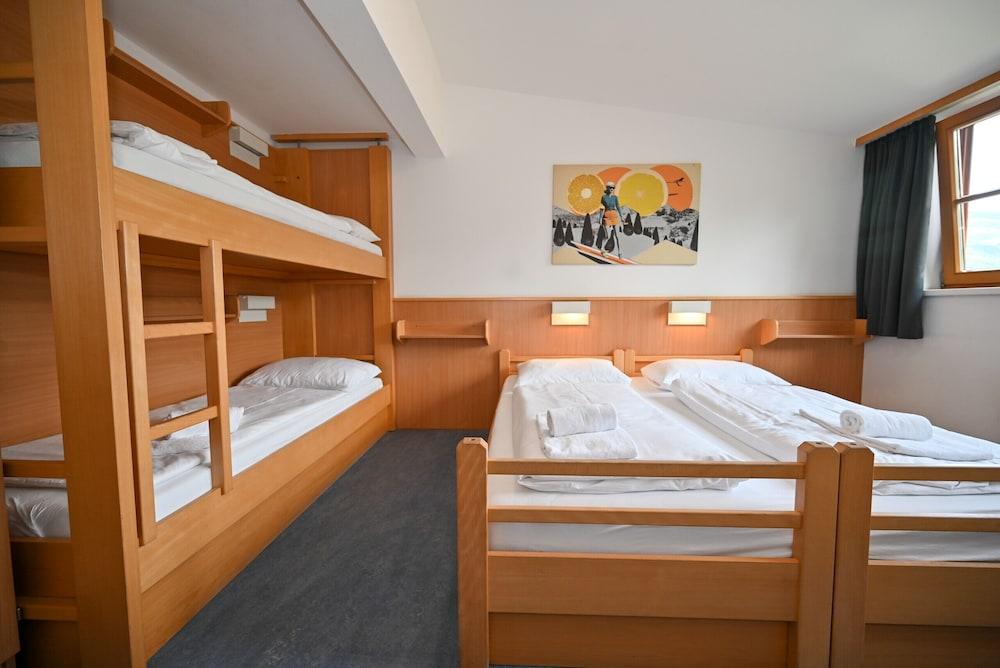 Schmitten 27 - Room 4 200m From ski Lift