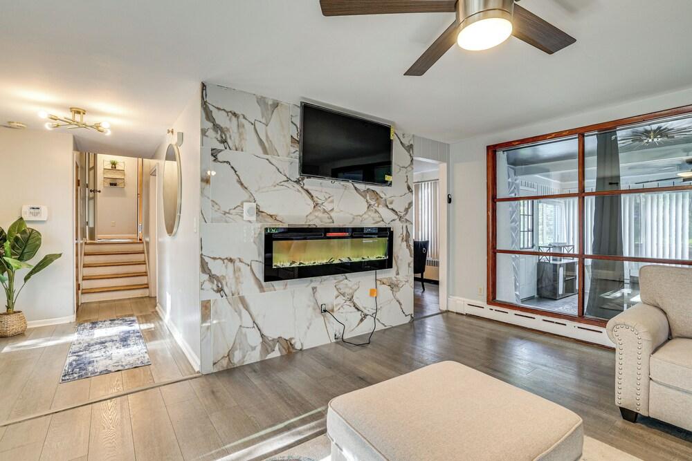 2 Mi to Town: Home w/ Patio & Yard in Waterbury!