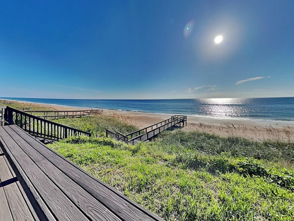 Ocean Commotion by Distinctive Beach Rentals