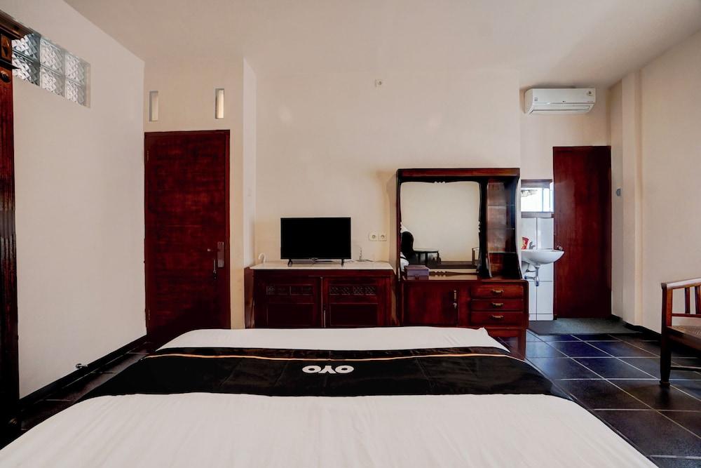 OYO 94767 Griya Djati Syariah 1