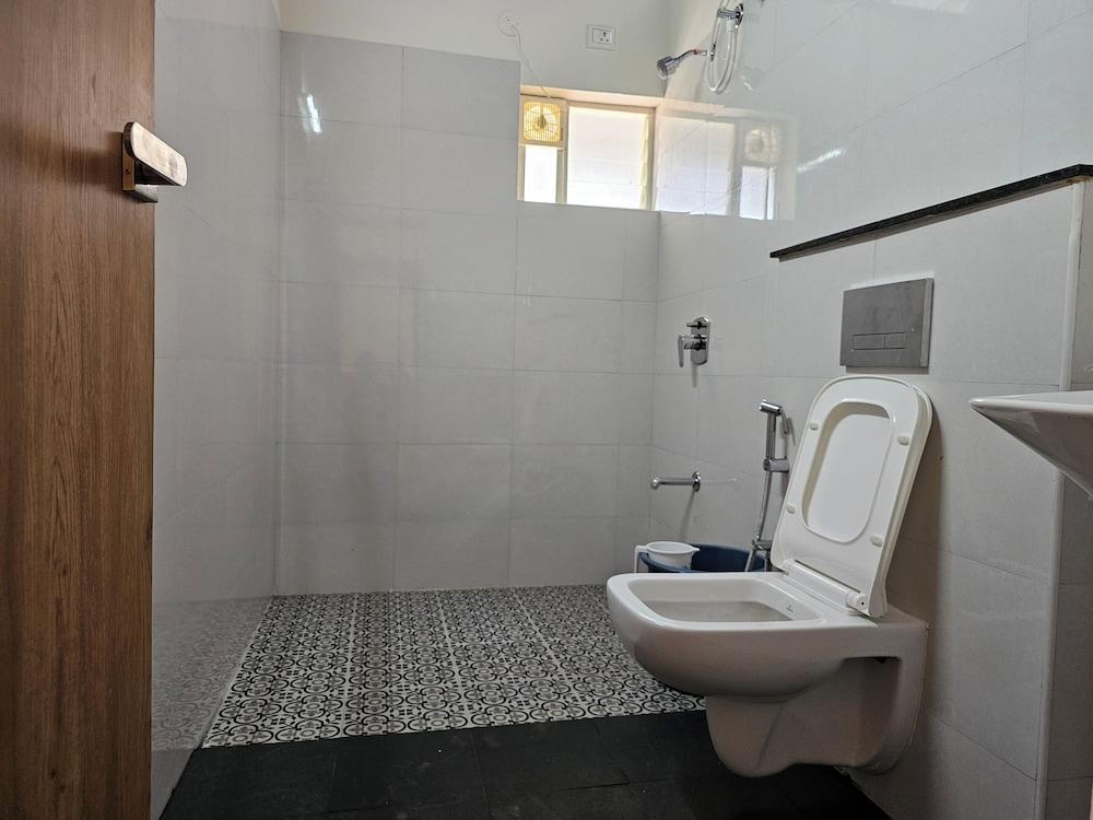 Hillock Vista by Triptastic Holidaze