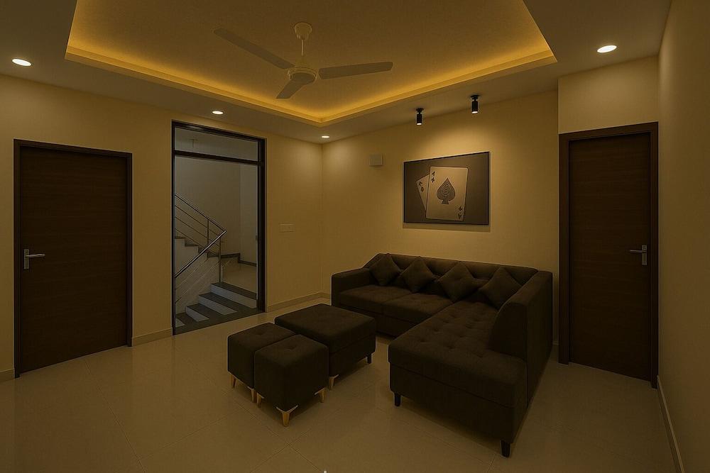 Let'stay- Vaishali Nagar Jaipur