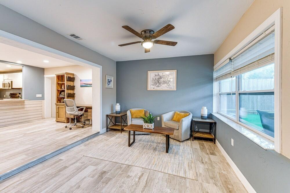 Backyard w/ Pool & Games! Family Home in Bradenton