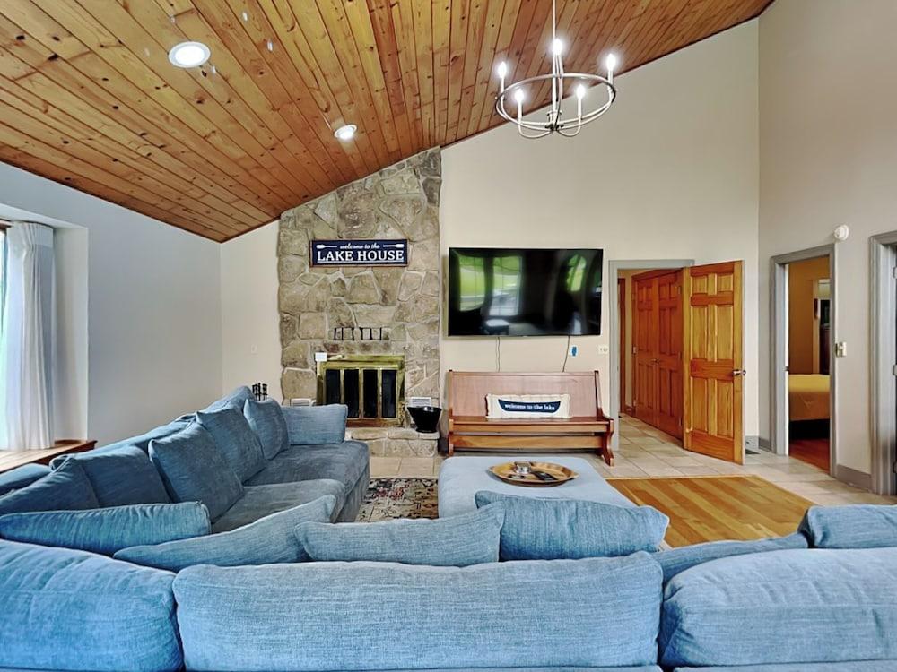 Family Favorite by Taylor Made Deep Creek