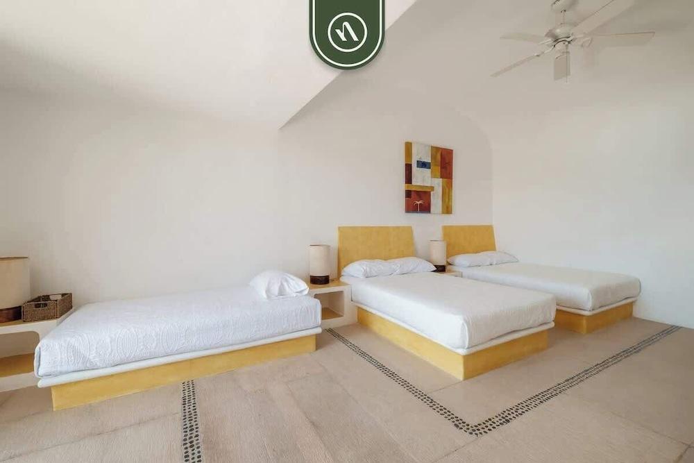 4 BR Penthouse - Breathtaking Views - Private Pool