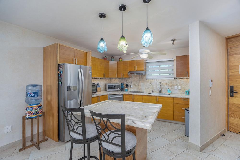 Costa Dorada Costa 402