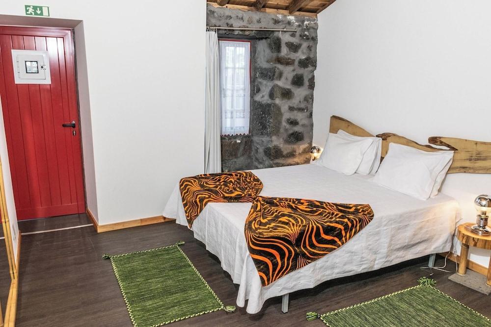 Aldeia dos Caldeirões