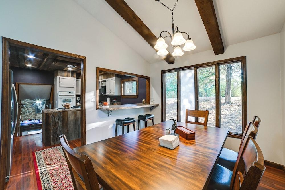Dog-friendly Kentucky Lake Home w/ Game Room!