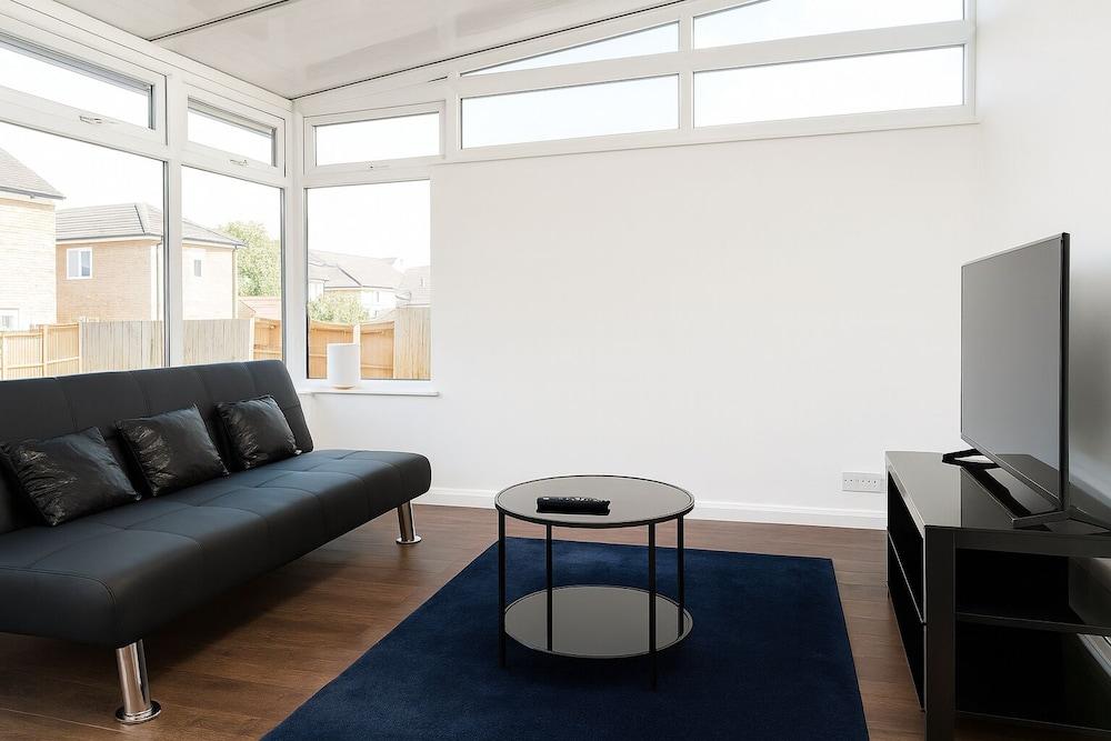 Rylstone Retreat - 4 Bedroom House in Reading