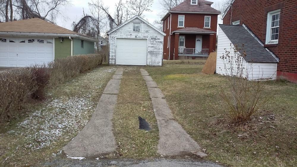 House can sleep 8 or more people