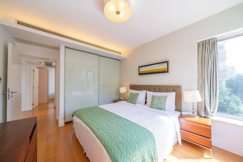 Tyms Luxury 2BR 1BA Apt Xujiahui Shops