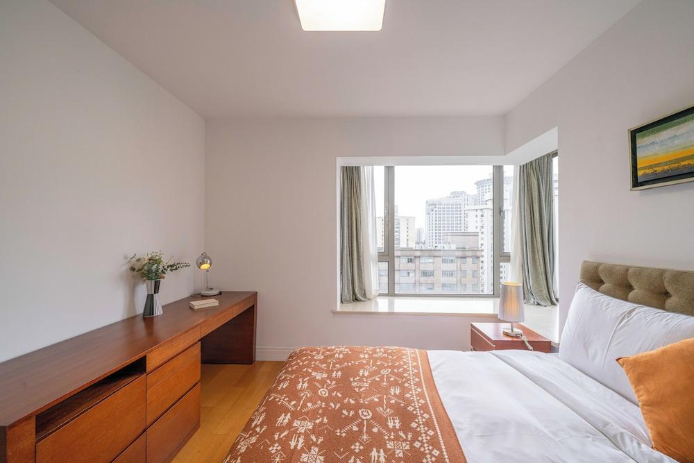 Tyms Modern 2BR 1BA Suite Xujiahui Malls