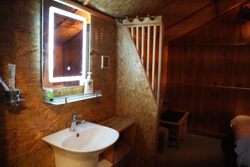 Aashraya Bed and Breakfast