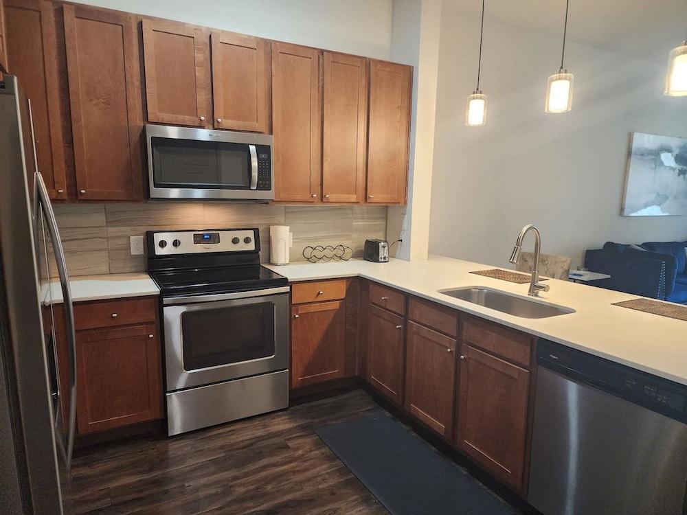 Elite Downtown Poolside Oasis