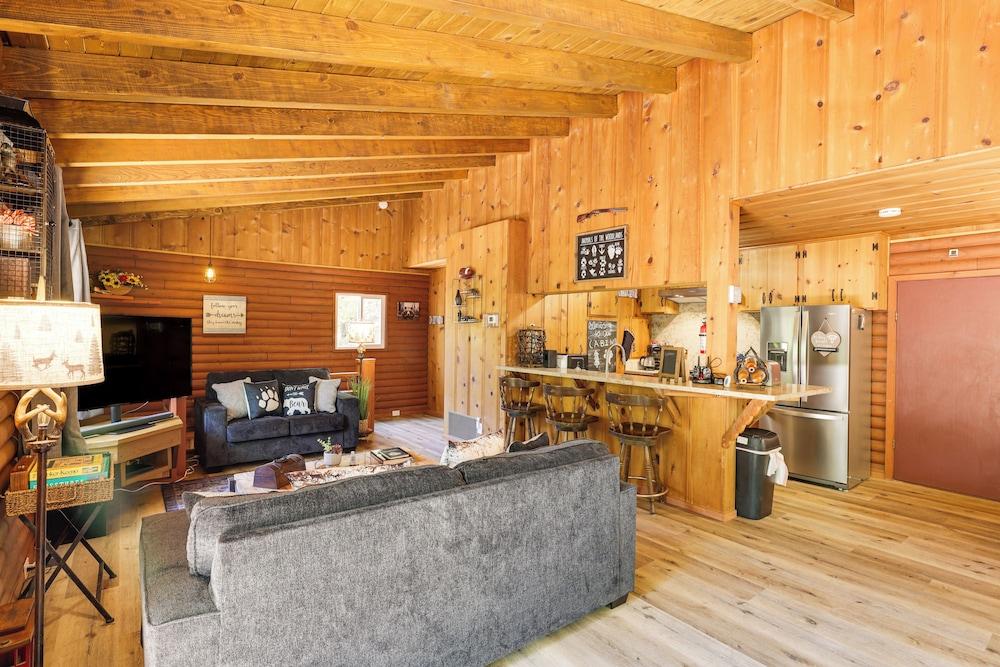 Community Lake Access: Peaceful Cabin in Sonora!