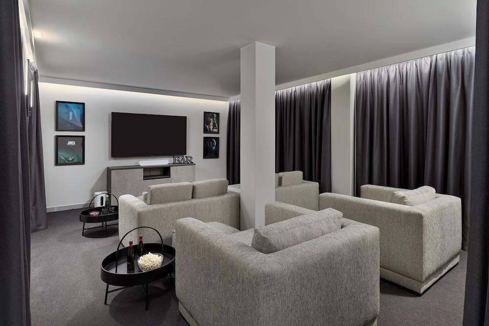 Villa Deluxe 1 - Casangular by Upper