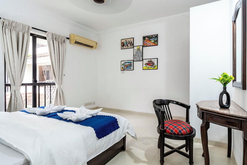 Goan Hideaway - Water