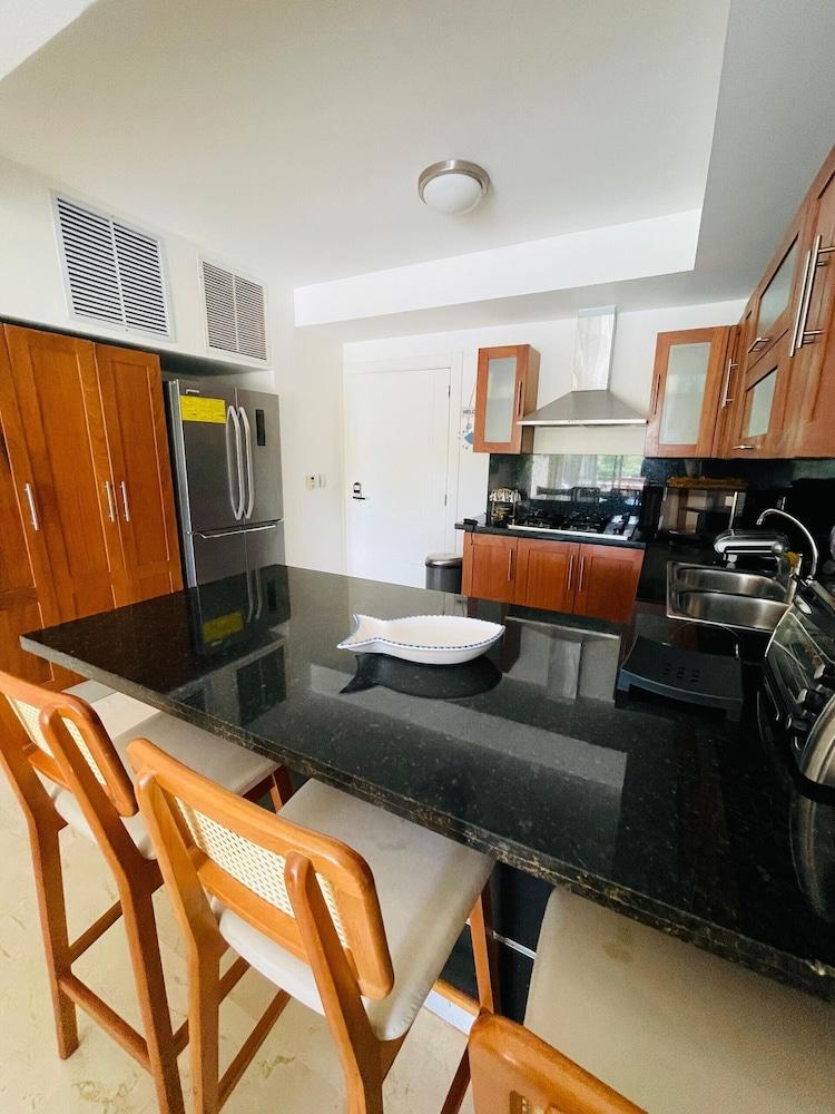 Riviera Azul - Playa Dorada